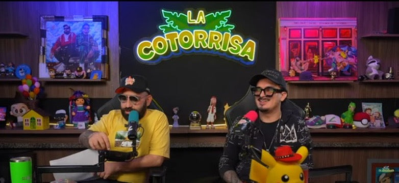 Ricardo Pérez con la OG Black Cap de Mezcalenciaga 🎤🖤